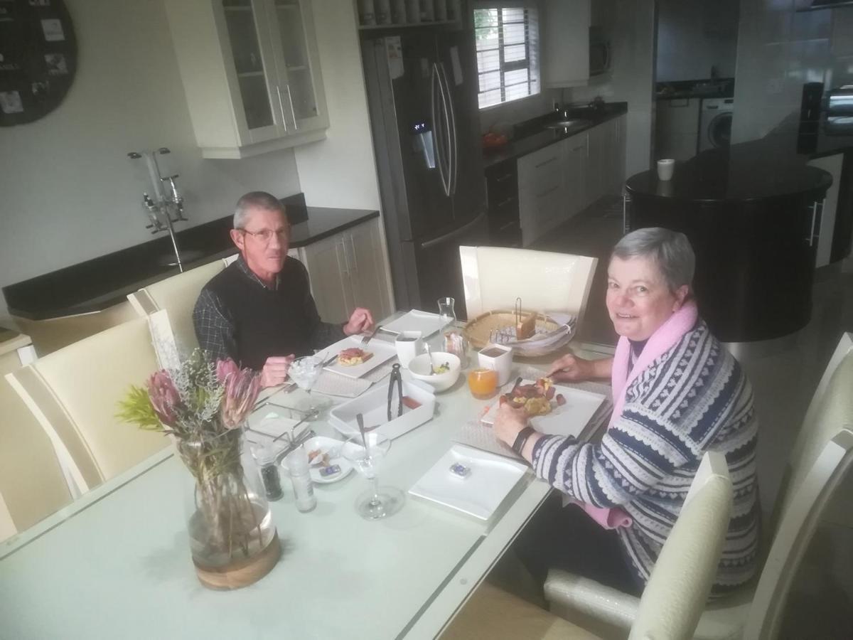 Jojo'S Bnb Mossel Bay Ngoại thất bức ảnh